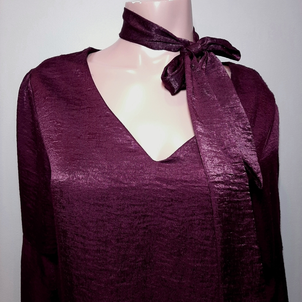 ARTIZAN ROBIN BARRE Flare Sleeve Satin Blouse Top Burgundy Womens Size Medium - Picture 6 of 14